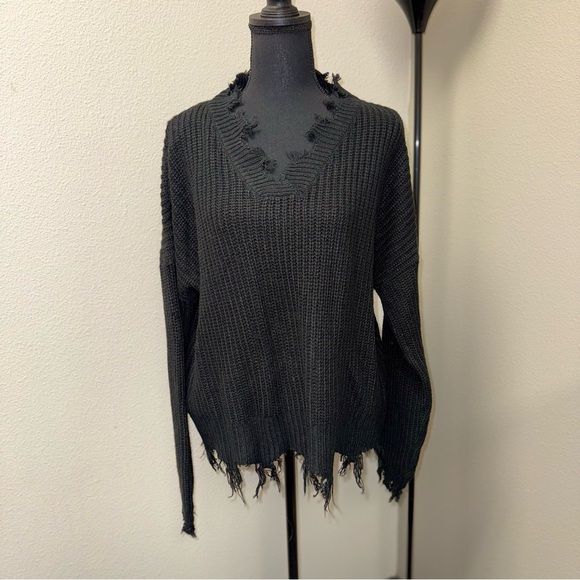 Full Circle Trends Sweaters - Full Circle Trends Distressed Black Sweater. Gothic, Grunge. Size 2X